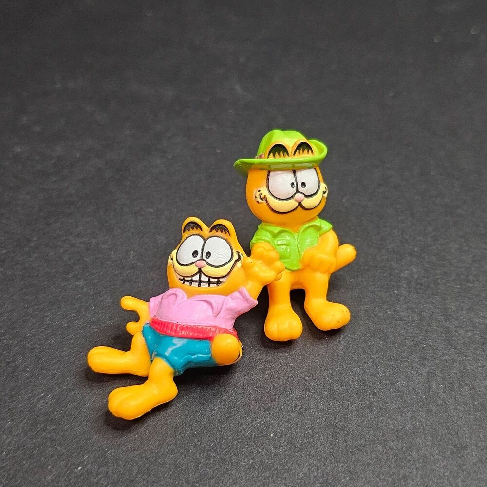 Pair Vtg 1981 Garfield PVC Figurine Toys Safari Hat & Garfield Cat Waving